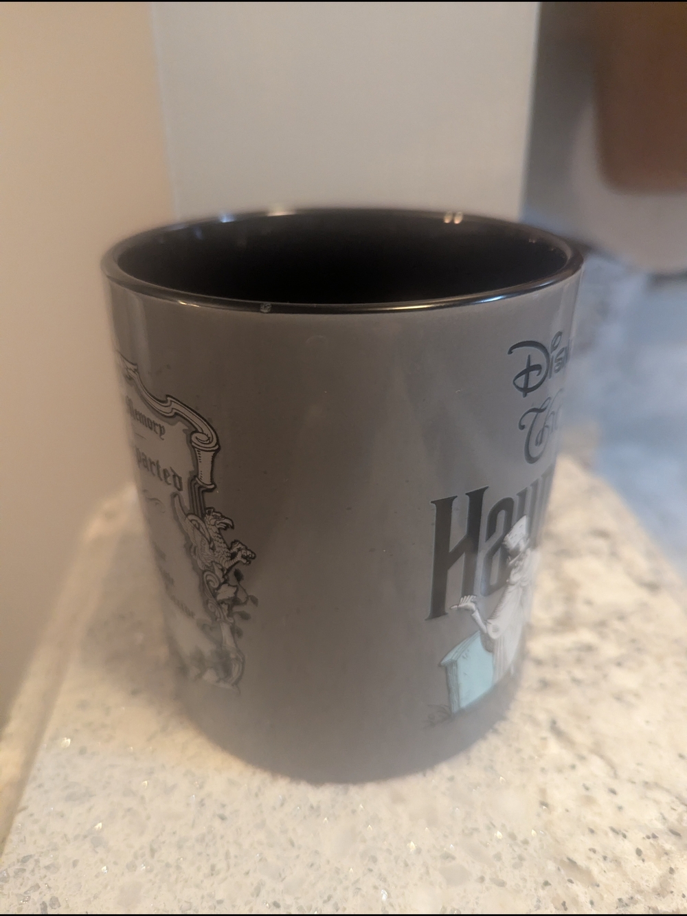 Disney Haunted Mansion Dearly Departed Ghosts Coffee Tea Mug Cup 20oz - Picture 2 of 6